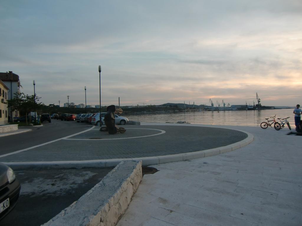 Apartments Mali Raj Vranjic ภายนอก รูปภาพ