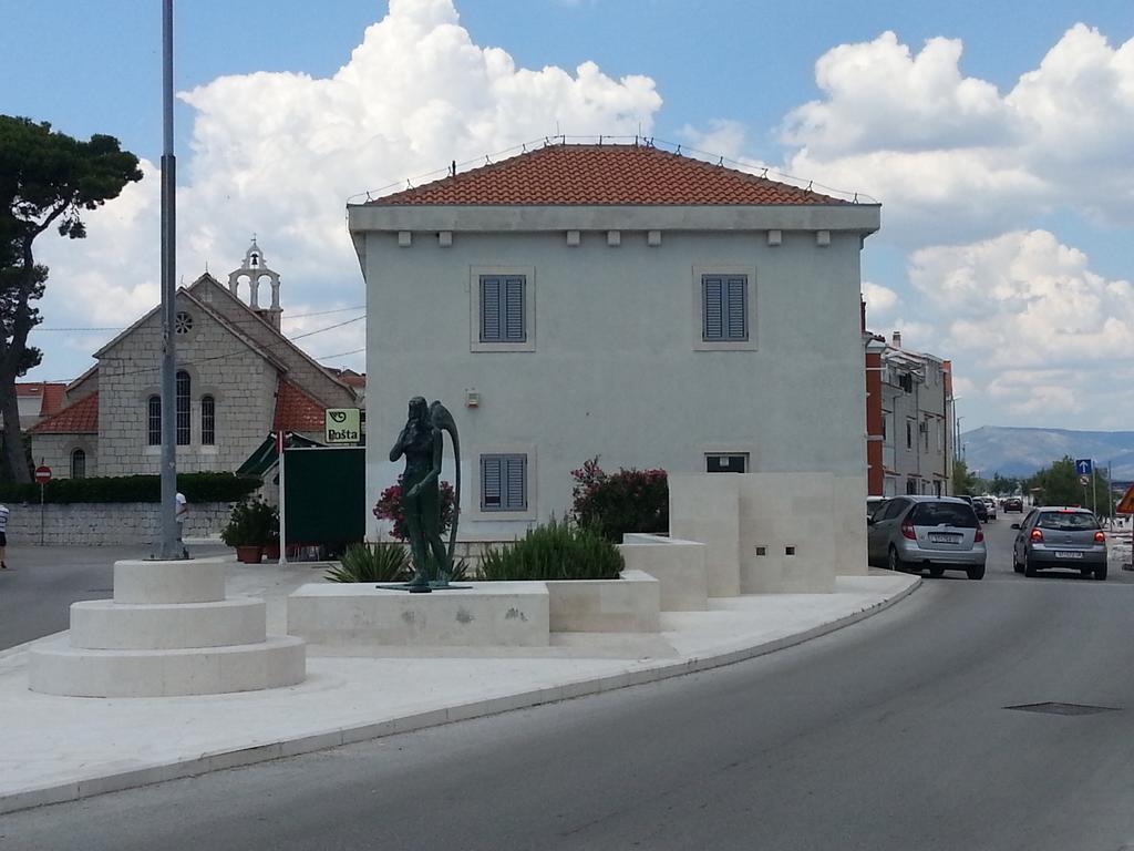 Apartments Mali Raj Vranjic ภายนอก รูปภาพ