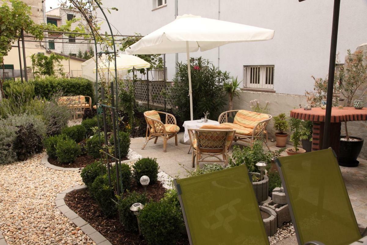 Apartments Mali Raj Vranjic ภายนอก รูปภาพ
