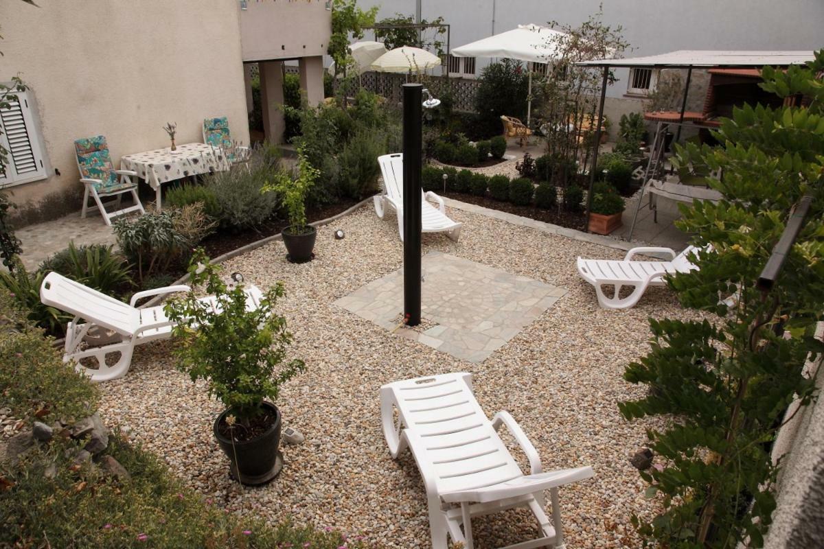 Apartments Mali Raj Vranjic ภายนอก รูปภาพ