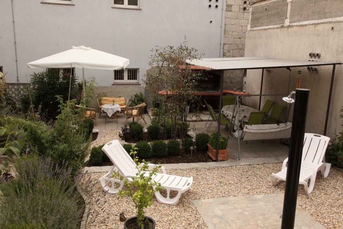 Apartments Mali Raj Vranjic ภายนอก รูปภาพ