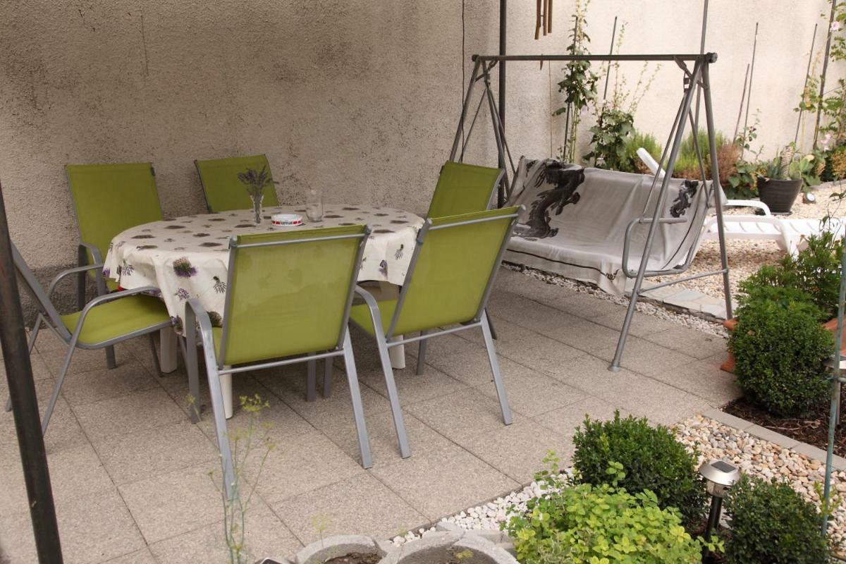 Apartments Mali Raj Vranjic ภายนอก รูปภาพ